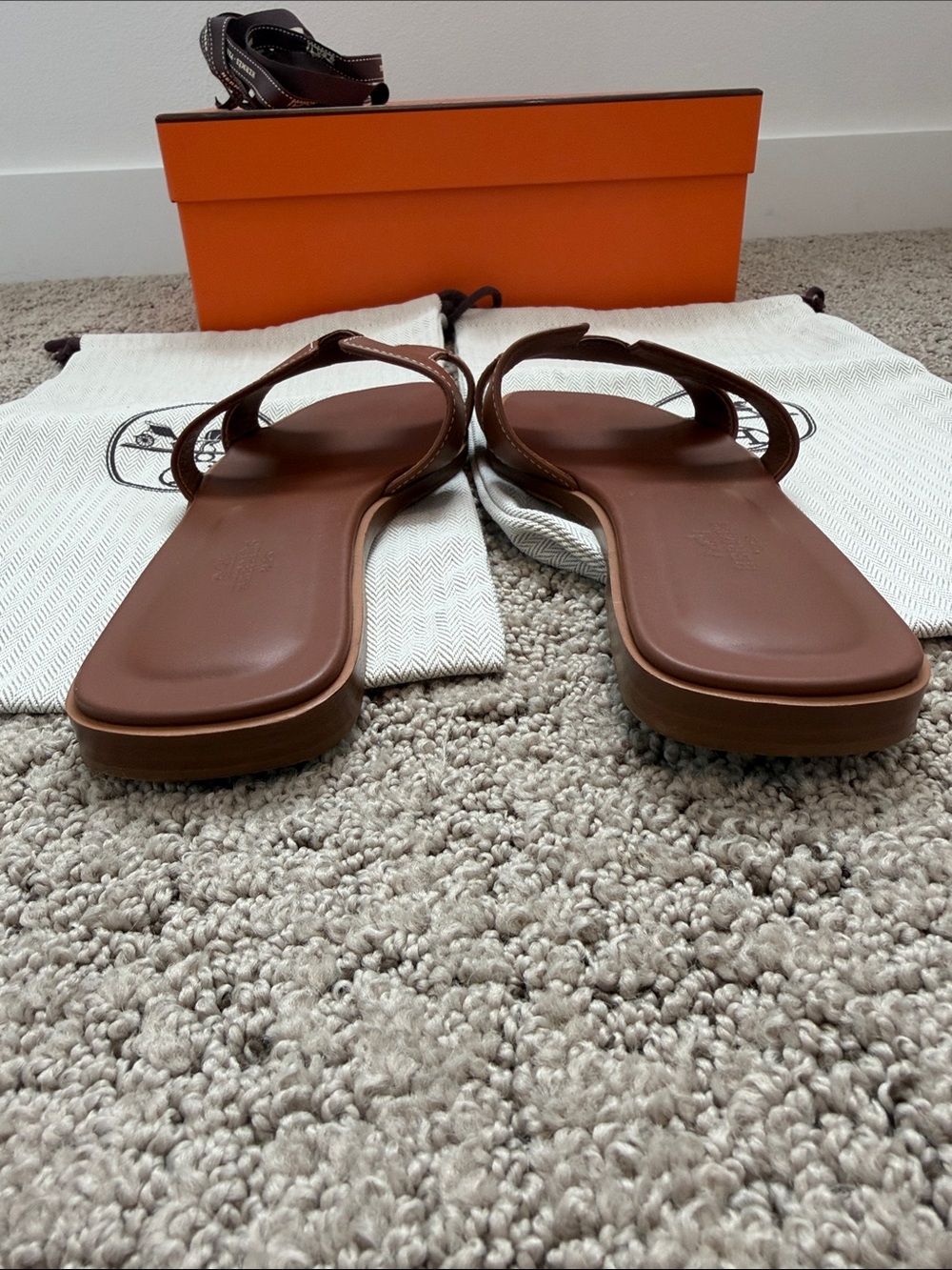 Authentic Hermès Oran Tan Leather Slide Sandals Sz 37.5 - Picture 5 of 8
